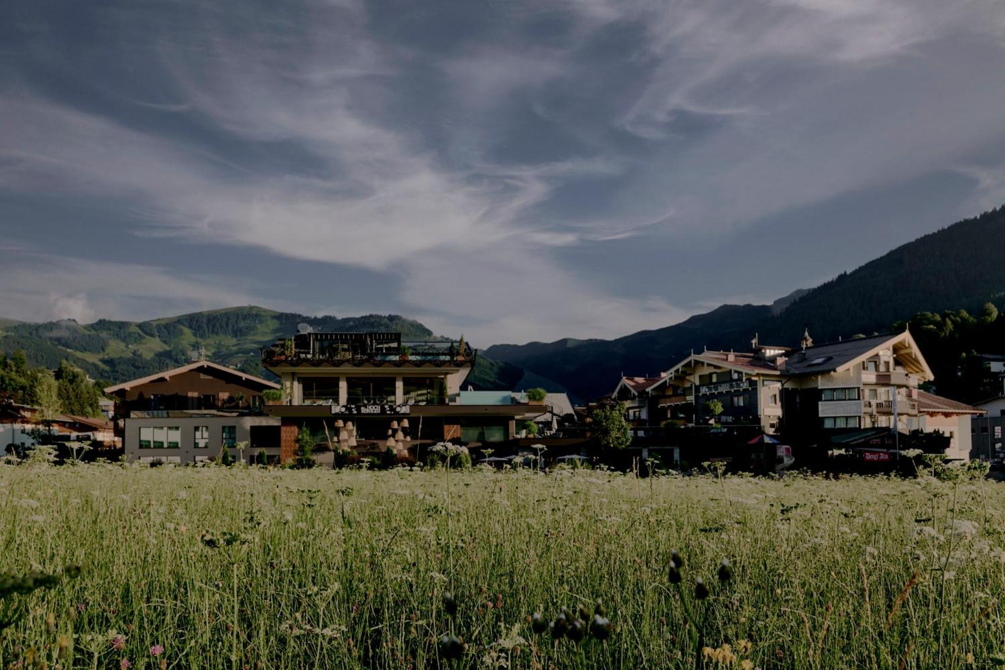 Die Hochkoenigin - Mountain Resort Мариа-Альм Экстерьер фото